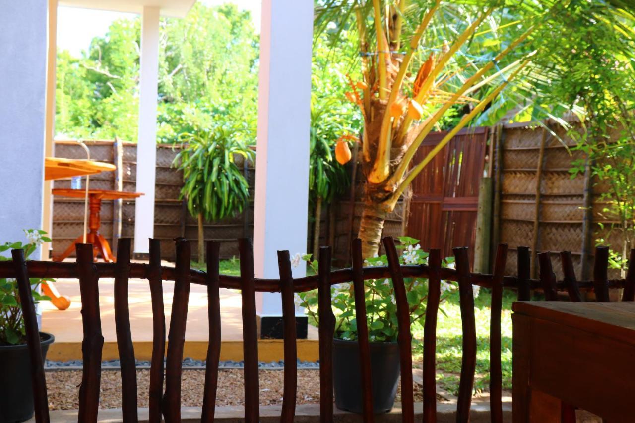Relax Beach House Tangalle Εξωτερικό φωτογραφία